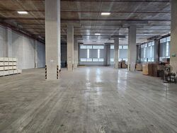 Tuas Avenue 5 (D22), Warehouse #464422811